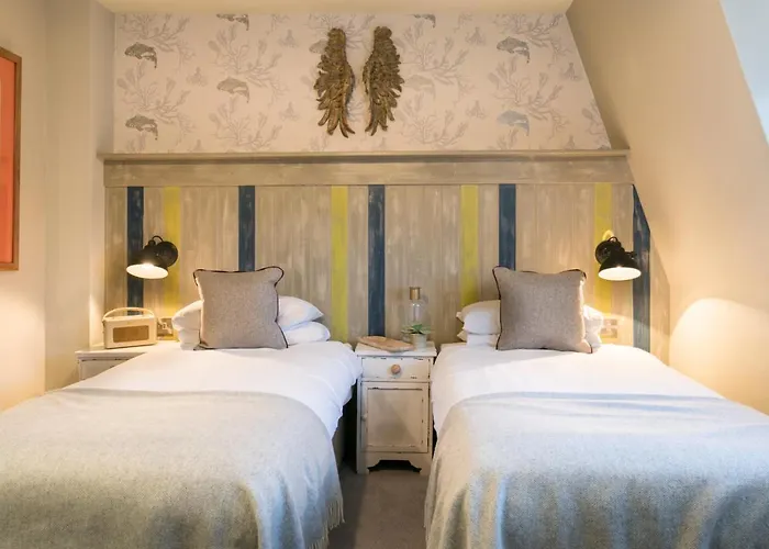 Top Budget Hotels in Lymington for an Unforgettable Stay