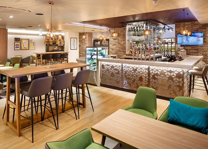 Top Hotels Near Vibrant Romford